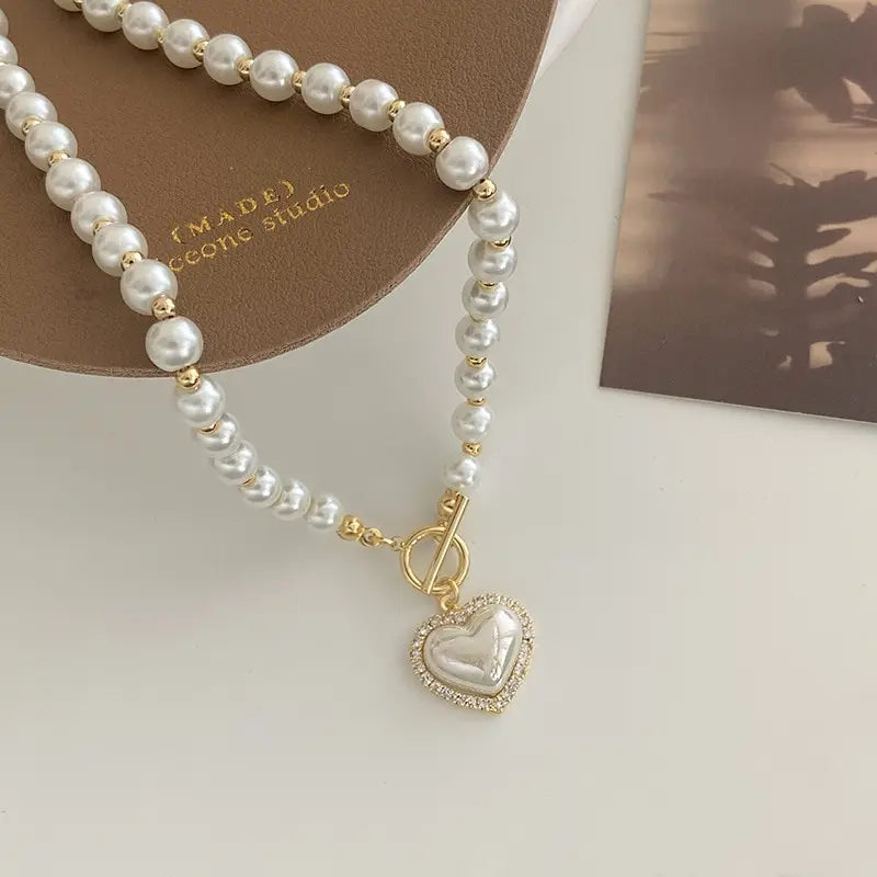 Pearlheart Elegance Necklace – A Timeless Expression of Love