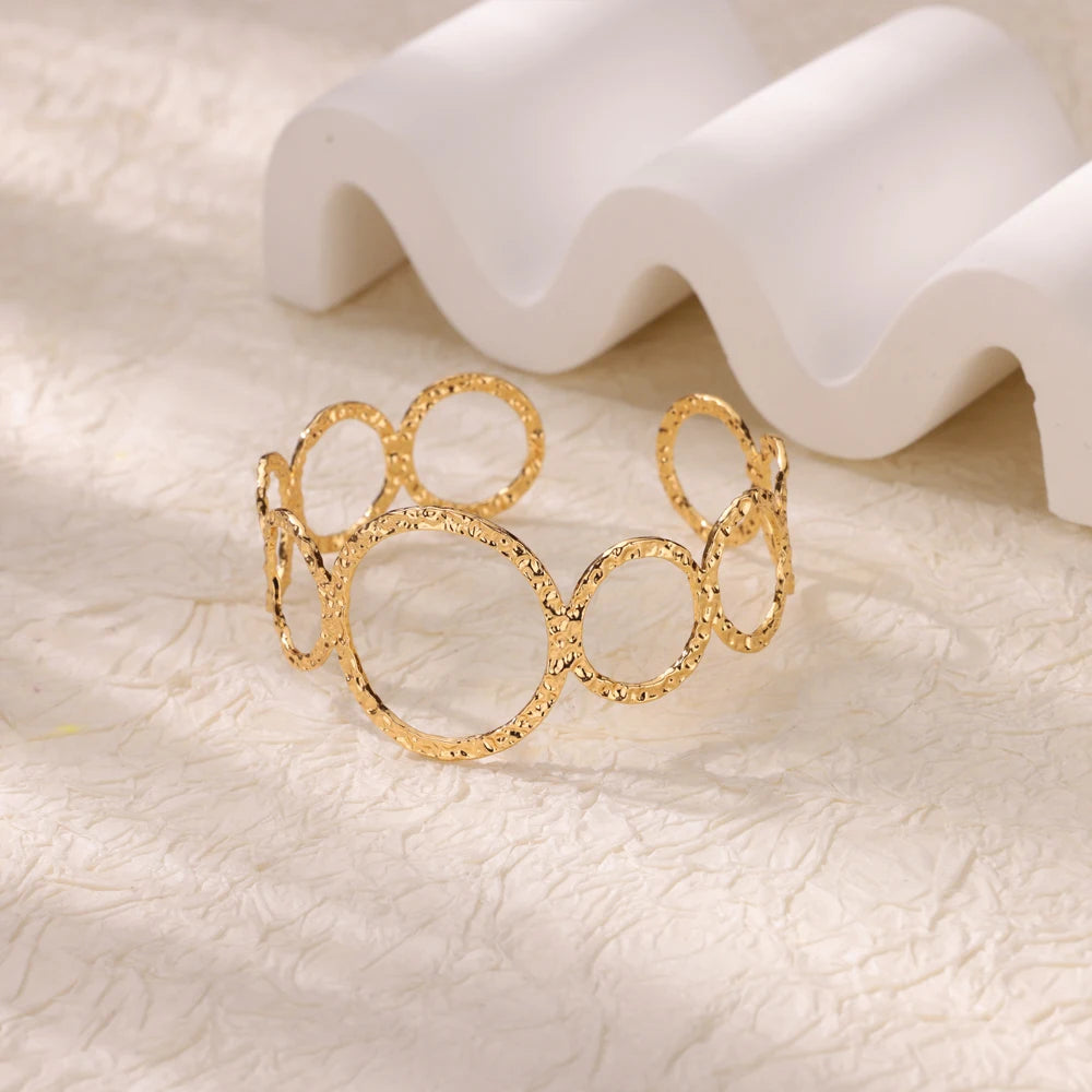 Golden Muse Bracelet Collection – Sculpted Elegance for Every Occasion