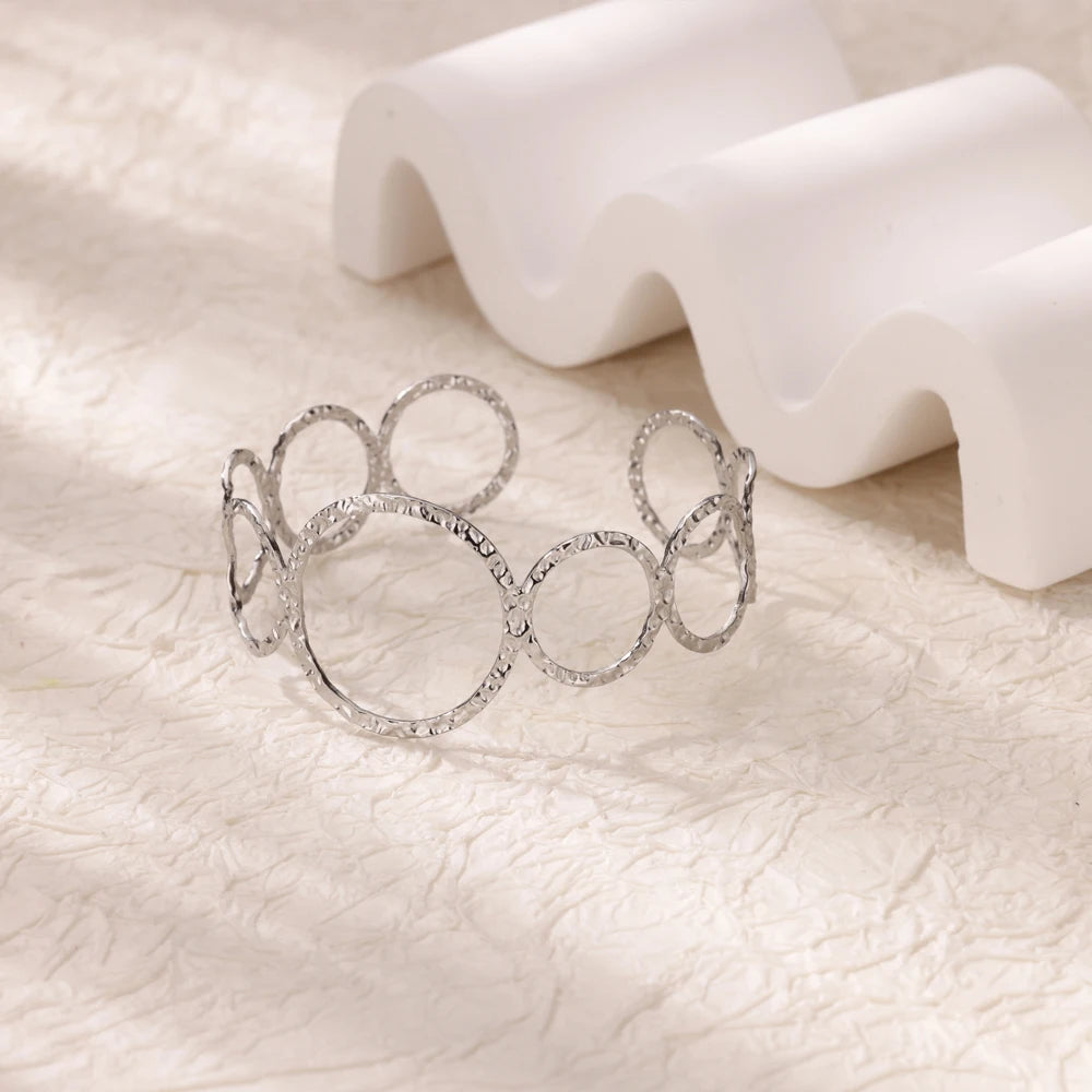 Golden Muse Bracelet Collection – Sculpted Elegance for Every Occasion