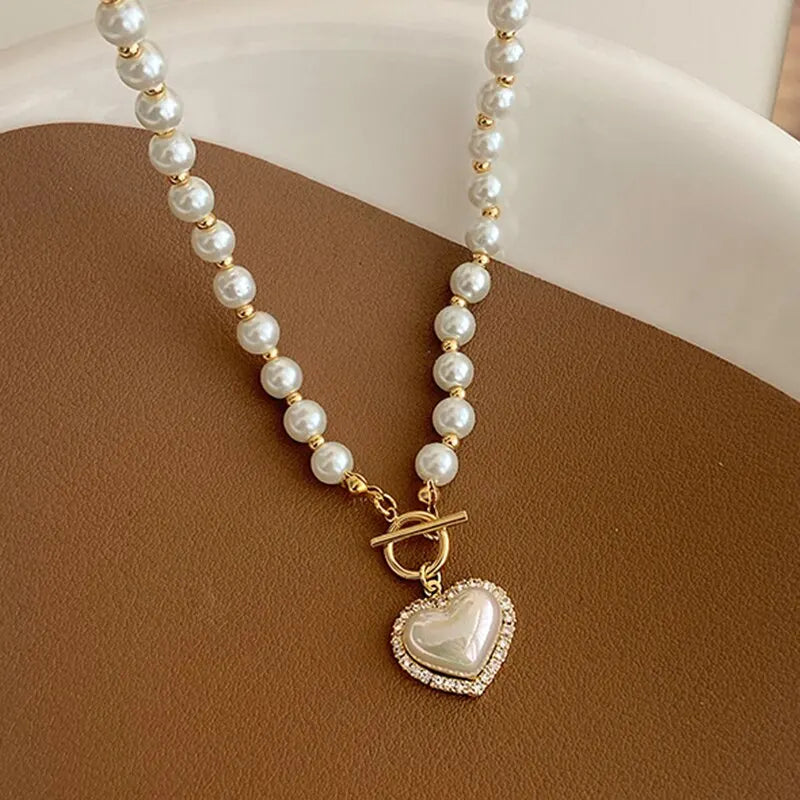 Pearlheart Elegance Necklace – A Timeless Expression of Love