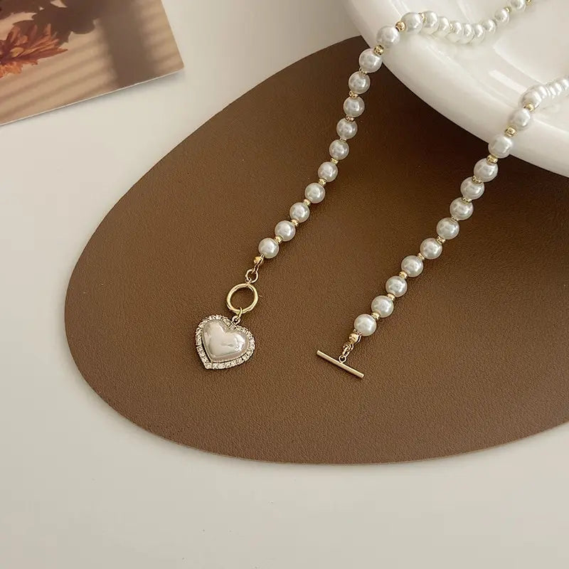 Pearlheart Elegance Necklace – A Timeless Expression of Love