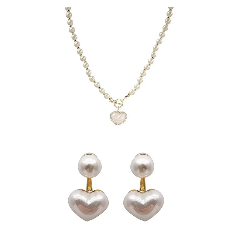 Pearlheart Elegance Necklace – A Timeless Expression of Love