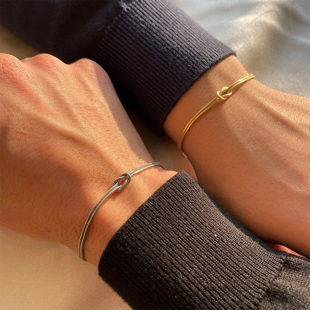 Eternal Knot Bracelet – Unisex Symbol of Connection