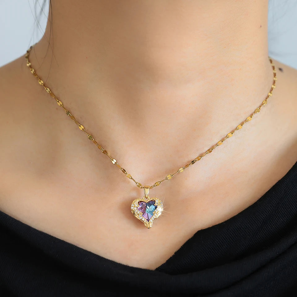 Eternal Heart Gem Necklace – The Light of Love and Elegance