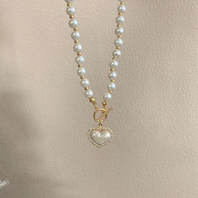 Pearlheart Elegance Necklace – A Timeless Expression of Love
