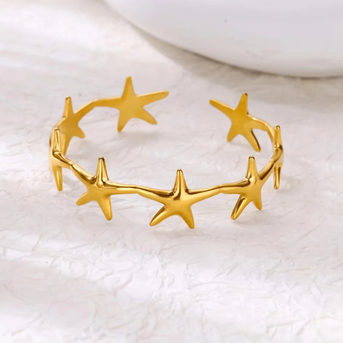 Golden Muse Bracelet Collection – Sculpted Elegance for Every Occasion